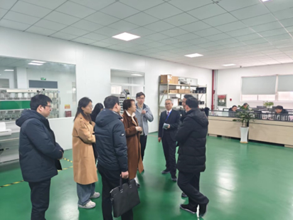 240302 河南电力局领导参观生产车间开云(中国)稿图1